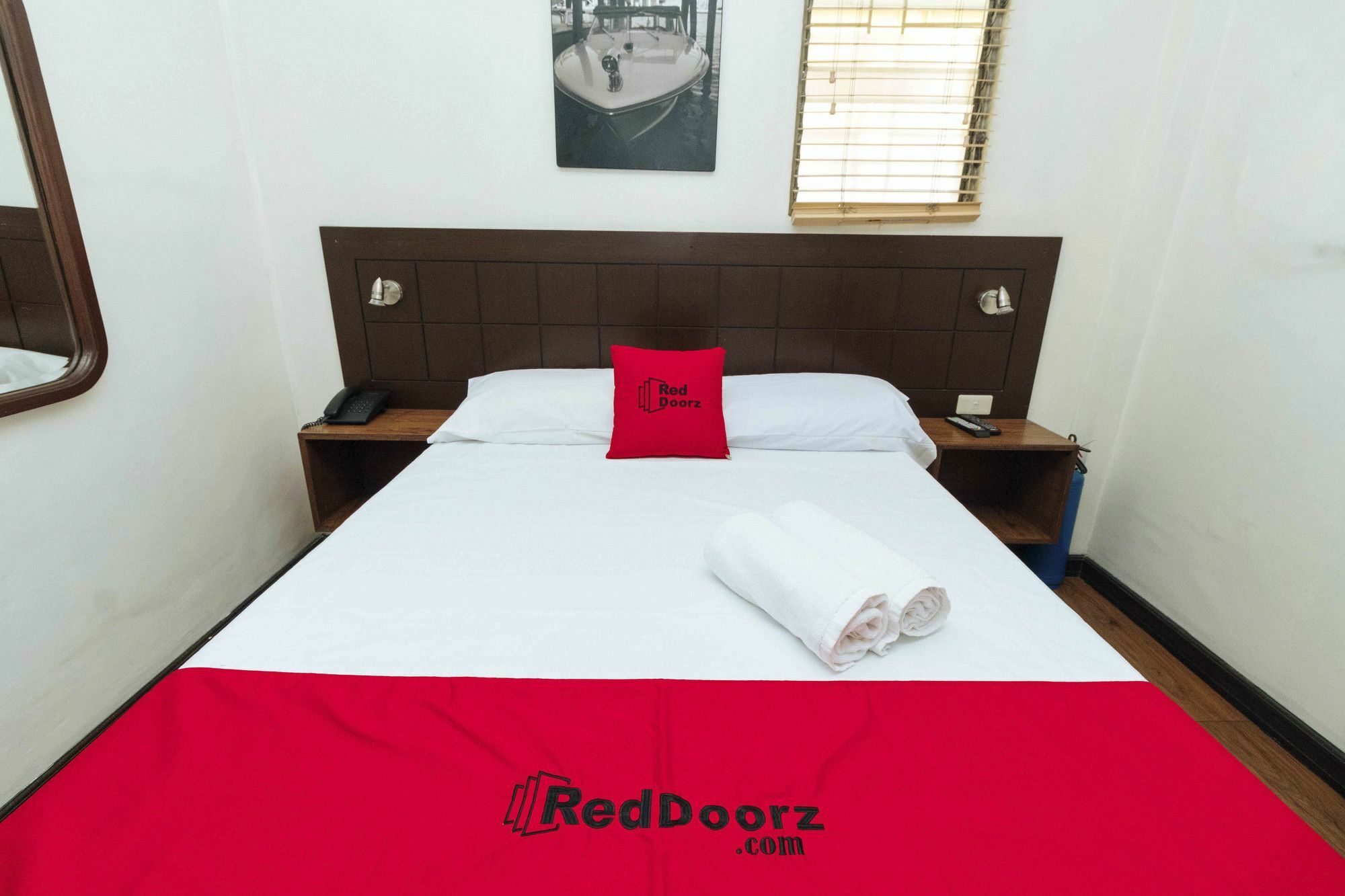 Reddoorz San Antonio Makati Hotel Manila Exterior photo